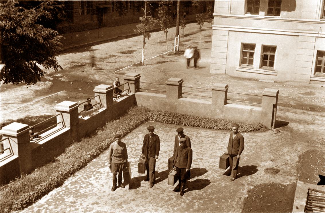 Фронтовики